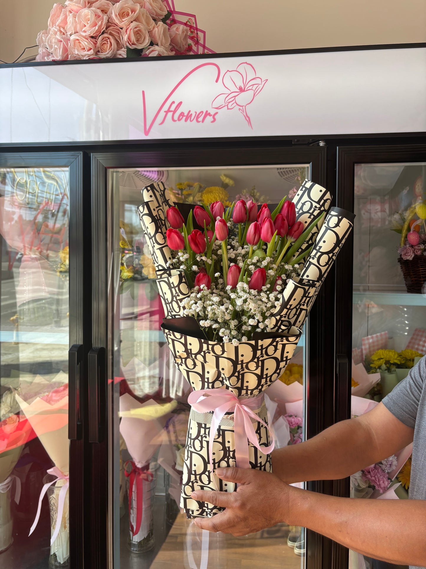 Tulip Bouquet ๐ท